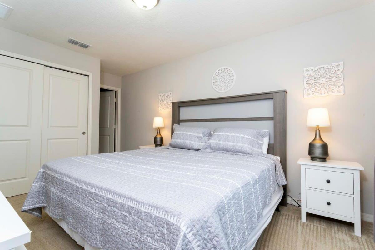 Four Bedrooms At Compass Bay Resort 키시미 외부 사진