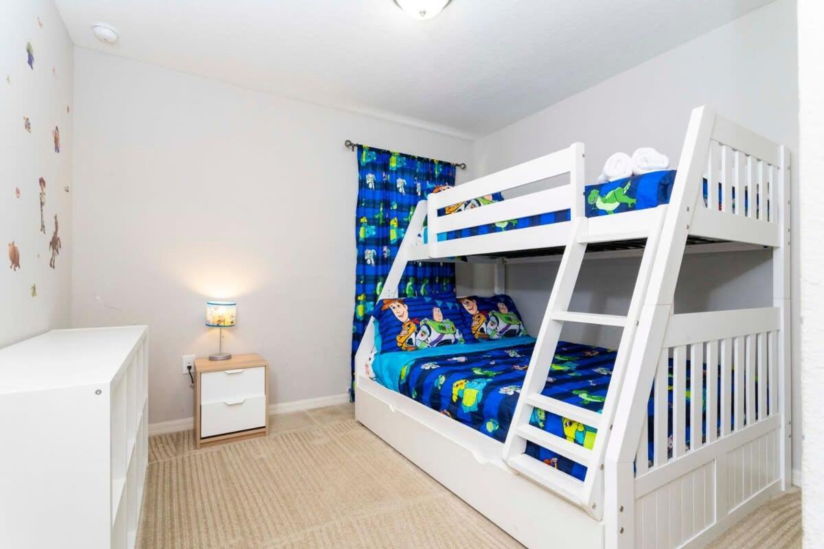 Four Bedrooms At Compass Bay Resort 키시미 외부 사진